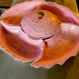 Vintage CALIFORNIA USA serving dishes( a chip noted on one dish)